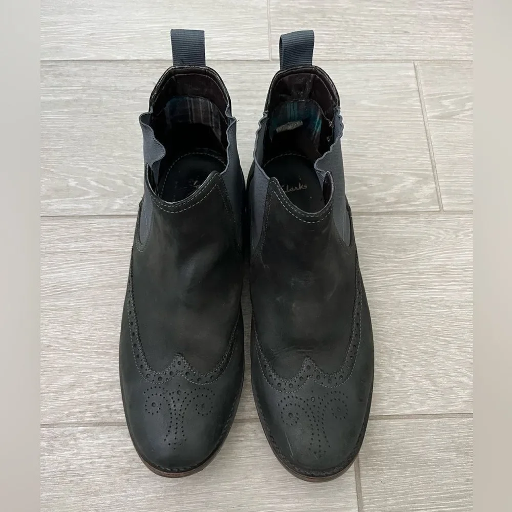Clarks Garnet Wingtip Chelsea Boot Dark Grey Leather 11 M